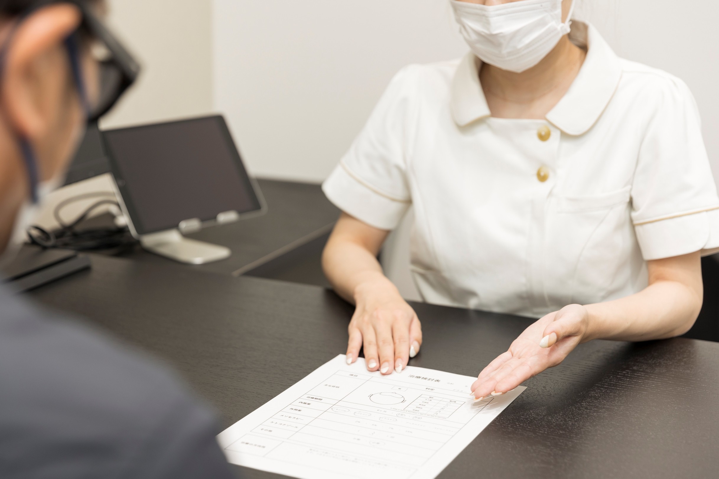 自己血清培地・分解酵素不使用の高い安全性